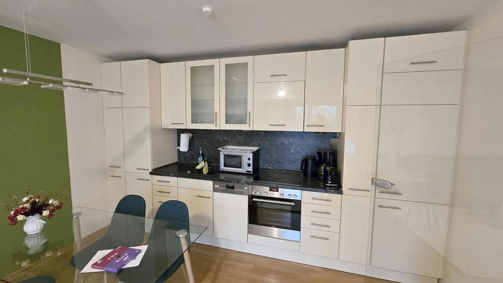 Modernes Apartment Mit Xl-Balkon Hannover 0*,  Germany