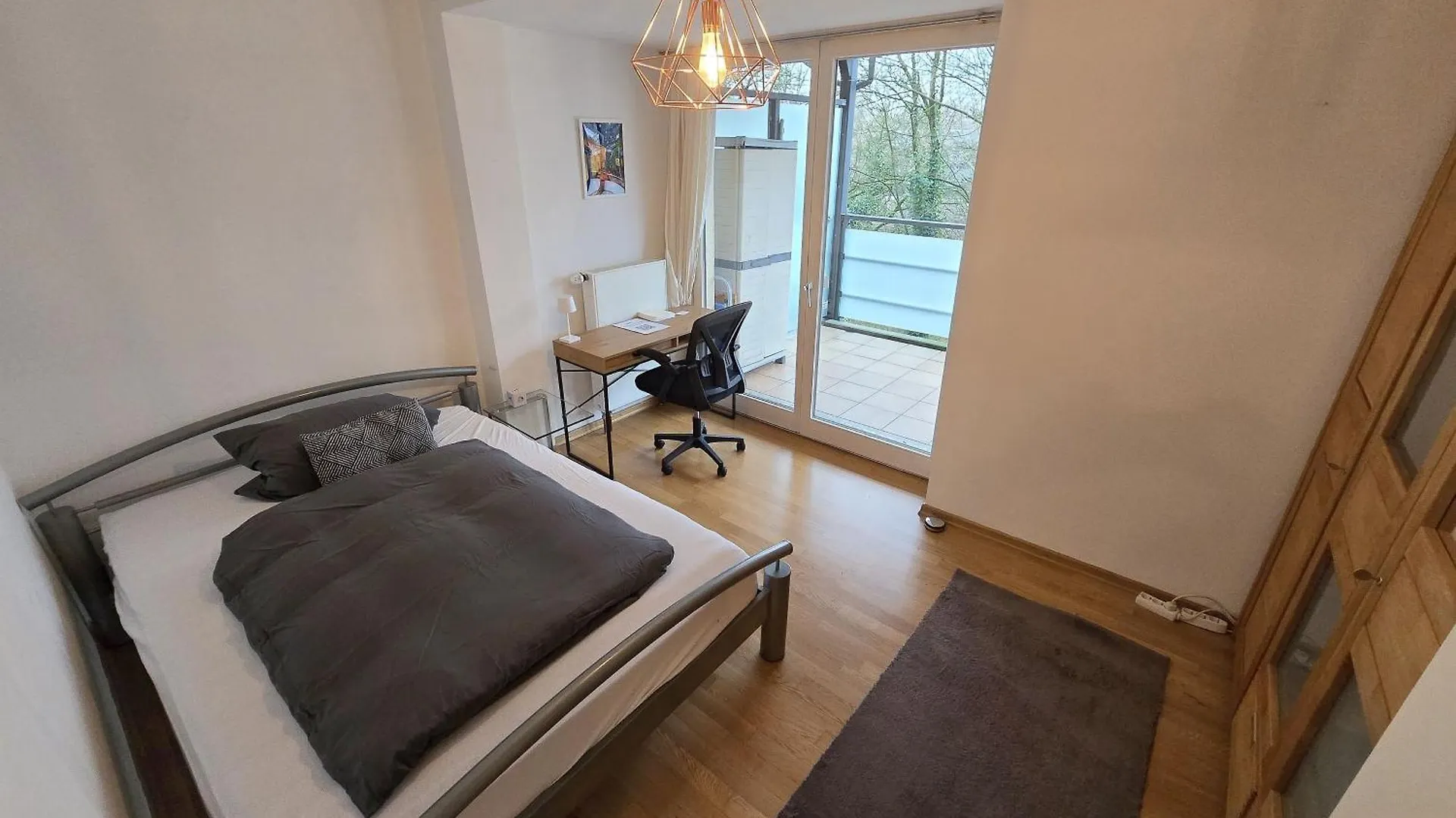 Modernes Apartment Mit Xl-Balkon Hannover